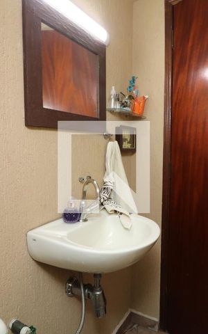 Casa à venda com 300m², 3 quartos e 5 vagasLavabo