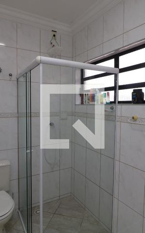 Casa à venda com 300m², 3 quartos e 5 vagasBanheiro do Quarto 3