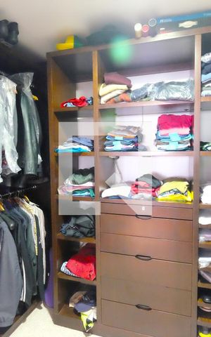 Apartamento à venda com 400m², 4 quartos e 3 vagasSuíte 3 - Closet 2