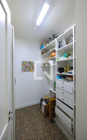 Apartamento à venda com 400m², 4 quartos e 3 vagasCozinha - Dispensa