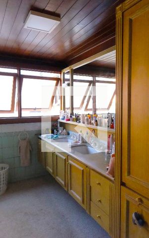 Apartamento à venda com 400m², 4 quartos e 3 vagasBanheiro da Suíte 3