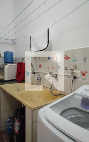 Casa à venda com 449m², 5 quartos e 2 vagasCasa 2 - Área de Serviço