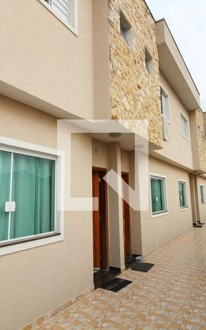 Casa à venda com 64m², 2 quartos e 2 vagasEntrada
