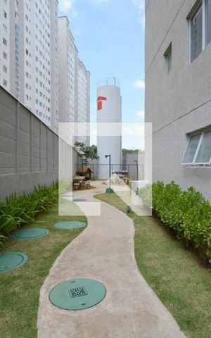 Apartamento para alugar com 44m², 2 quartos e sem vagaÁrea comum