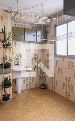 Apartamento para alugar com 130m², 3 quartos e sem vaga Apartamento para alugar com 130m², 3 quartos e sem vagaArea de Serviço