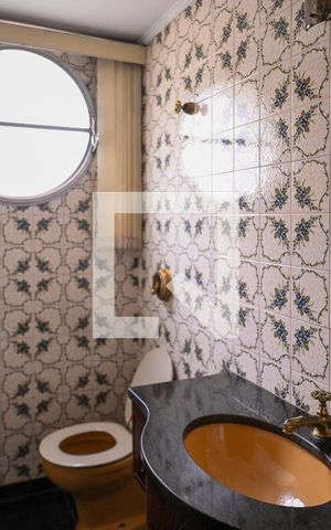 Apartamento para alugar com 130m², 3 quartos e sem vaga Apartamento para alugar com 130m², 3 quartos e sem vagaLavabo