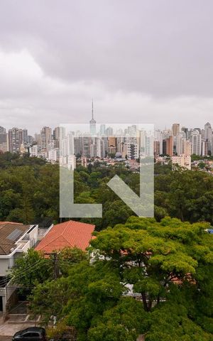 Apartamento para alugar com 130m², 3 quartos e sem vaga Apartamento para alugar com 130m², 3 quartos e sem vagaVaranda