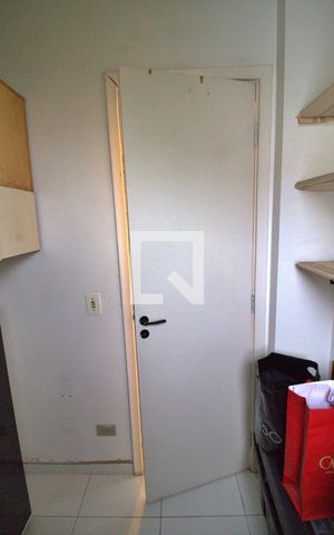 Apartamento à venda com 104m², 3 quartos e 2 vagas Apartamento à venda com 104m², 3 quartos e 2 vagasQuarto de Serviço
