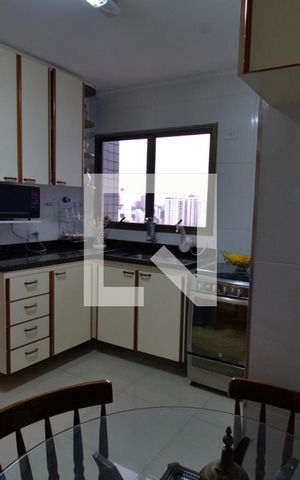 Apartamento à venda com 104m², 3 quartos e 2 vagas Apartamento à venda com 104m², 3 quartos e 2 vagasCozinha