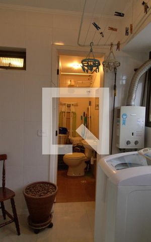 Apartamento à venda com 104m², 3 quartos e 2 vagas Apartamento à venda com 104m², 3 quartos e 2 vagasÁrea de Serviço