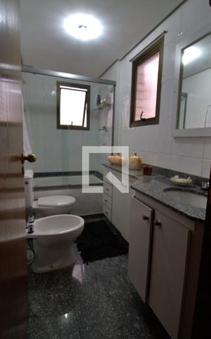 Apartamento à venda com 104m², 3 quartos e 2 vagas Apartamento à venda com 104m², 3 quartos e 2 vagasBanheiro da Suíte 3