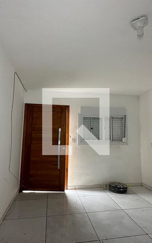 Casa para alugar com 60m², 3 quartos e 1 vagaSala
