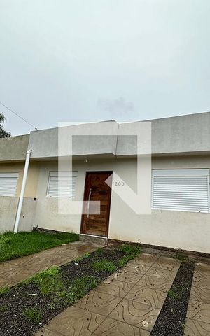 Casa para alugar com 60m², 3 quartos e 1 vagaFachada