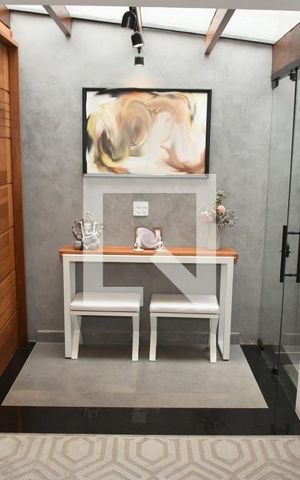 Casa à venda com 202m², 3 quartos e 2 vagasSala