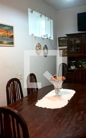 Casa de condomínio à venda com 194m², 3 quartos e 3 vagas Casa de condomínio à venda com 194m², 3 quartos e 3 vagasSala de Jantar