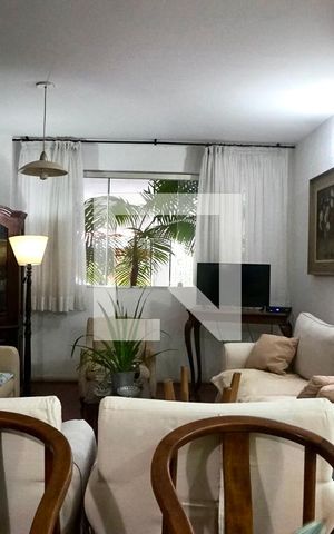 Casa de condomínio à venda com 194m², 3 quartos e 3 vagas Casa de condomínio à venda com 194m², 3 quartos e 3 vagasSala