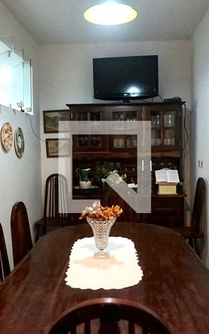 Casa de condomínio à venda com 194m², 3 quartos e 3 vagas Casa de condomínio à venda com 194m², 3 quartos e 3 vagasSala de Jantar