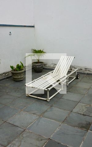 Casa de condomínio à venda com 194m², 3 quartos e 3 vagas Casa de condomínio à venda com 194m², 3 quartos e 3 vagasVaranda quarto 1