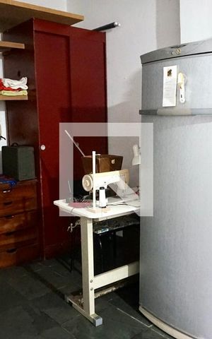 Casa de condomínio à venda com 194m², 3 quartos e 3 vagas Casa de condomínio à venda com 194m², 3 quartos e 3 vagasQuarto fundos