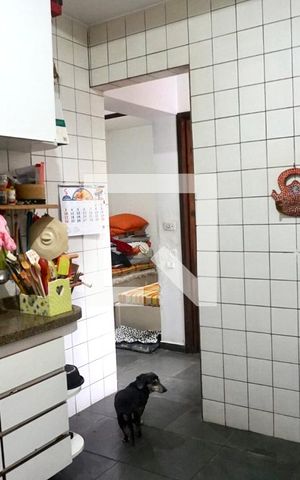 Casa de condomínio à venda com 194m², 3 quartos e 3 vagas Casa de condomínio à venda com 194m², 3 quartos e 3 vagasCozinha