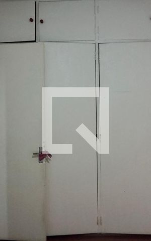 Casa de condomínio à venda com 194m², 3 quartos e 3 vagas Casa de condomínio à venda com 194m², 3 quartos e 3 vagasSuíte