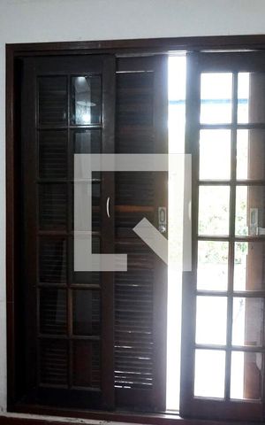Casa de condomínio à venda com 194m², 3 quartos e 3 vagas Casa de condomínio à venda com 194m², 3 quartos e 3 vagasQuarto 3