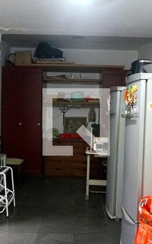 Casa de condomínio à venda com 194m², 3 quartos e 3 vagas Casa de condomínio à venda com 194m², 3 quartos e 3 vagasQuarto fundos
