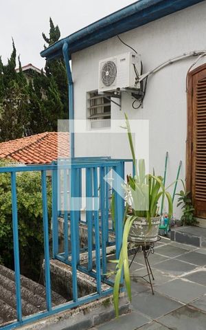Casa de condomínio à venda com 194m², 3 quartos e 3 vagas Casa de condomínio à venda com 194m², 3 quartos e 3 vagasVaranda quarto 1