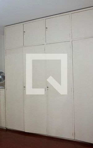 Casa de condomínio à venda com 194m², 3 quartos e 3 vagas Casa de condomínio à venda com 194m², 3 quartos e 3 vagasQuarto 3
