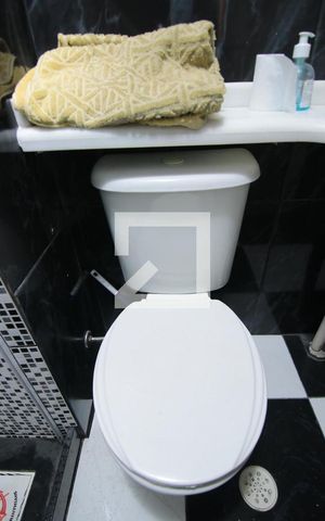 Apartamento à venda com 45m², 2 quartos e sem vagaBanheiro