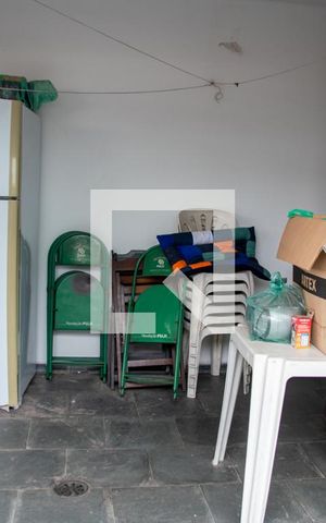 Casa à venda com 183m², 3 quartos e 6 vagasQuintal