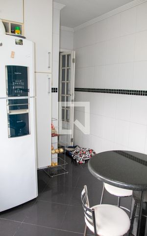 Casa à venda com 183m², 3 quartos e 6 vagasCozinha