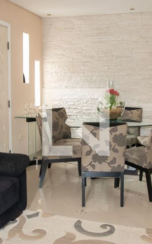 Casa à venda com 183m², 3 quartos e 6 vagasSala