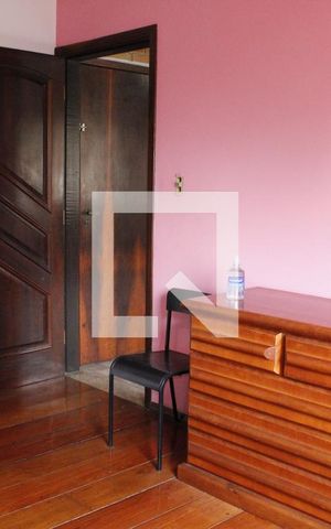 Casa à venda com 270m², 4 quartos e 4 vagasQuarto 2