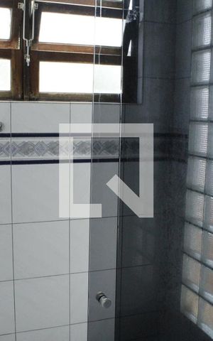 Casa à venda com 270m², 4 quartos e 4 vagasBanheiro