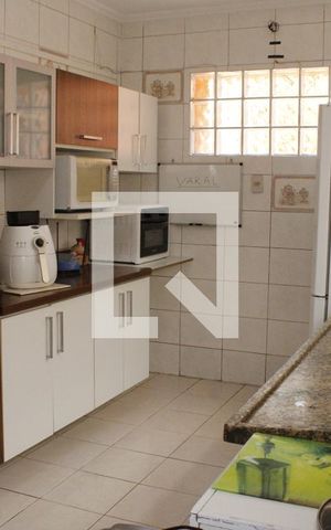 Casa à venda com 270m², 4 quartos e 4 vagasCozinha