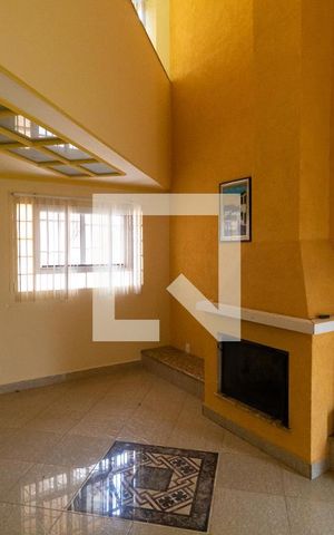 Casa à venda com 331m², 4 quartos e 3 vagasSala 01