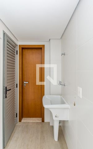 Apartamento à venda com 273m², 4 quartos e 4 vagas Apartamento à venda com 273m², 4 quartos e 4 vagasÁrea de Serviço