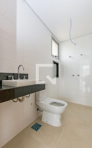 Apartamento à venda com 273m², 4 quartos e 4 vagas Apartamento à venda com 273m², 4 quartos e 4 vagasBanheiro Social 2