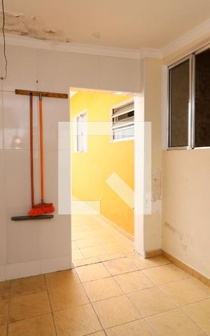 Casa à venda com 160m², 3 quartos e 2 vagasÁrea de Serviço