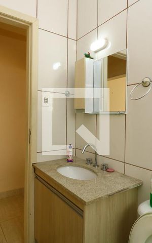 Casa à venda com 160m², 3 quartos e 2 vagasBanheiro