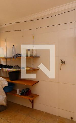 Casa à venda com 160m², 3 quartos e 2 vagasÁrea de Serviço