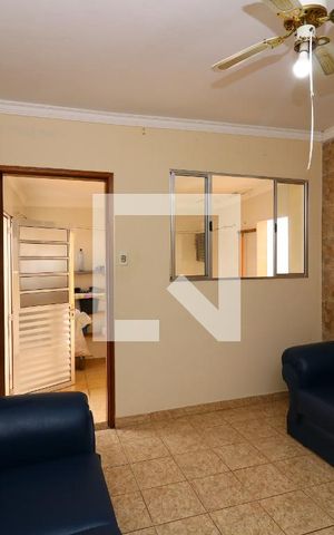 Casa à venda com 160m², 3 quartos e 2 vagasSala