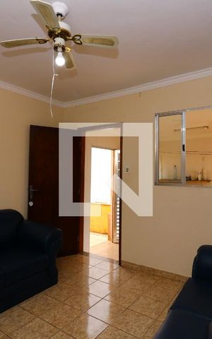 Casa à venda com 160m², 3 quartos e 2 vagasSala