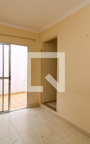 Casa à venda com 160m², 3 quartos e 2 vagasCopa