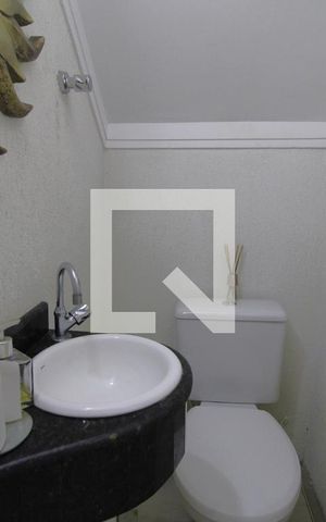 Casa à venda com 109m², 3 quartos e 2 vagasLavabo