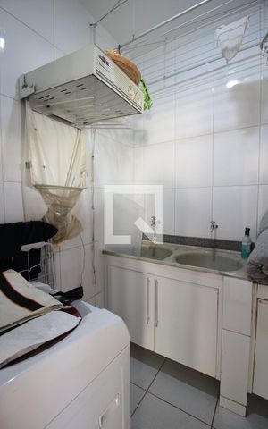 Casa à venda com 320m², 3 quartos e 4 vagasArea de Serviço