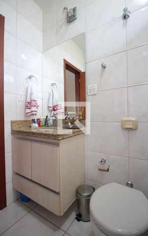 Casa à venda com 320m², 3 quartos e 4 vagasBanheiro Social