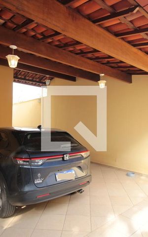 Casa à venda com 320m², 3 quartos e 4 vagasGaragem