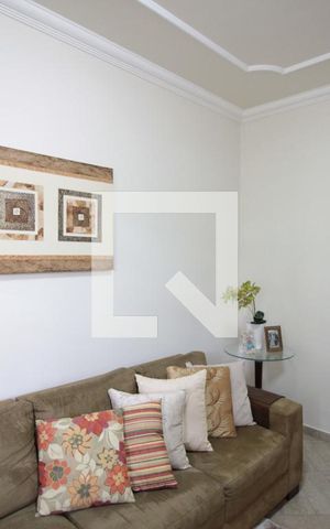 Casa à venda com 320m², 3 quartos e 4 vagasSala de TV